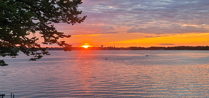 Rentals | Clear Lake Boats Iowa